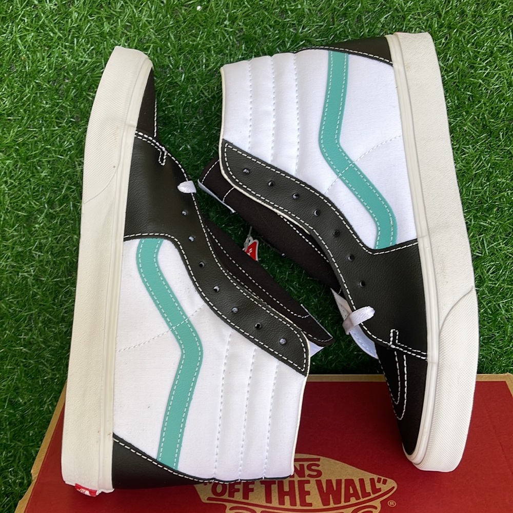 Vans Sk8-Hi Classic Sport Black/True White Leather Womens sneakers - Picture 12 of 16